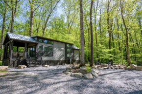 Tiny home Fire Pit Fishing Pond BBQ Sage Cabin Gatlinburg